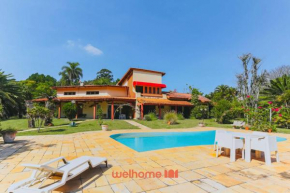 Casa grande com piscina e area verde em Ibiuna